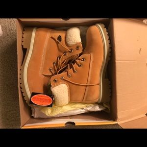 Lugz boots with fleece 7